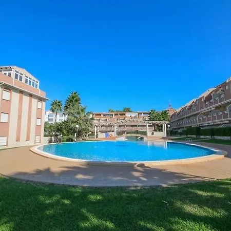 Planta Baja Con Piscina A Tres Min De La Playa דירה