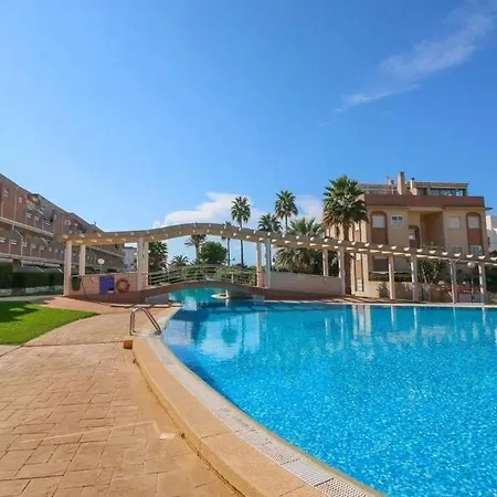 Planta Baja Con Piscina A Tres Min De La Playa *