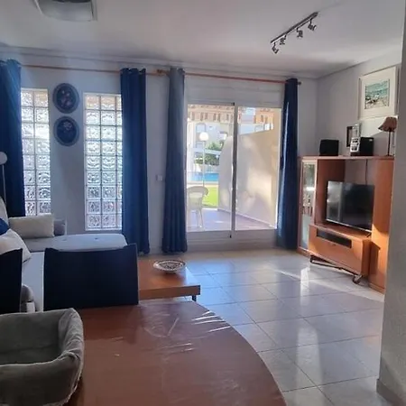 Planta Baja Con Piscina A Tres Min De La Playa דירה