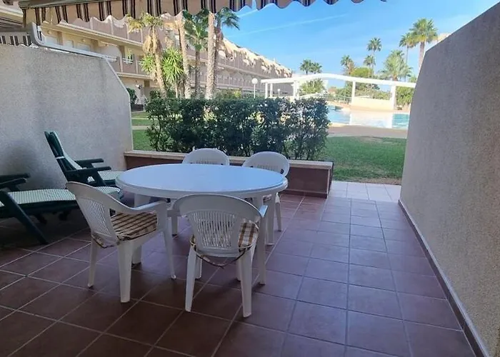 Planta Baja Con Piscina A Tres Min De La Playa